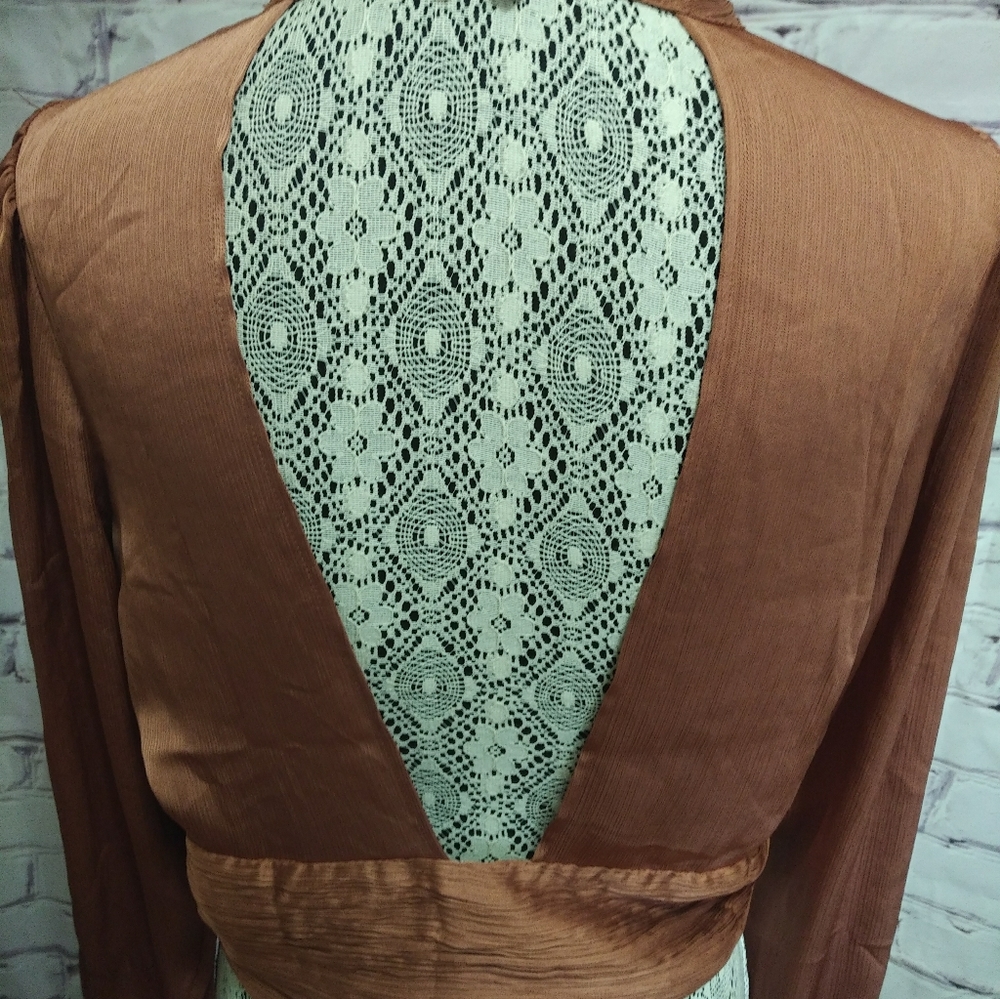 Open Back Blouse - Picture 2 of 6
